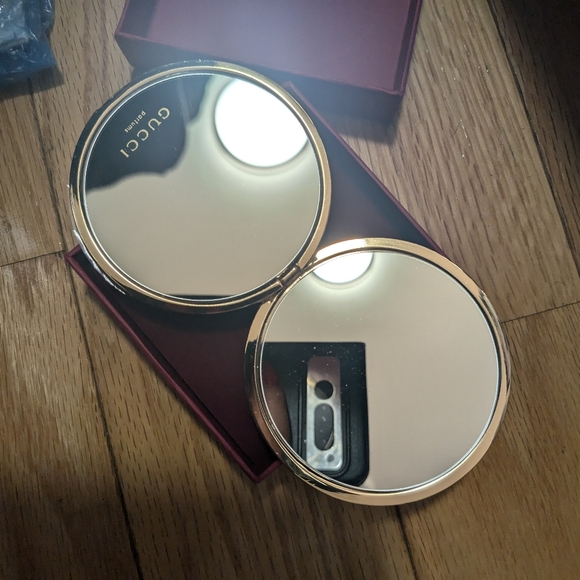 NEW IN BOX GUCCI PARFUMS GUCCISSIMA GG DUAL COMPACT MIRROR - Picture 4 of 7